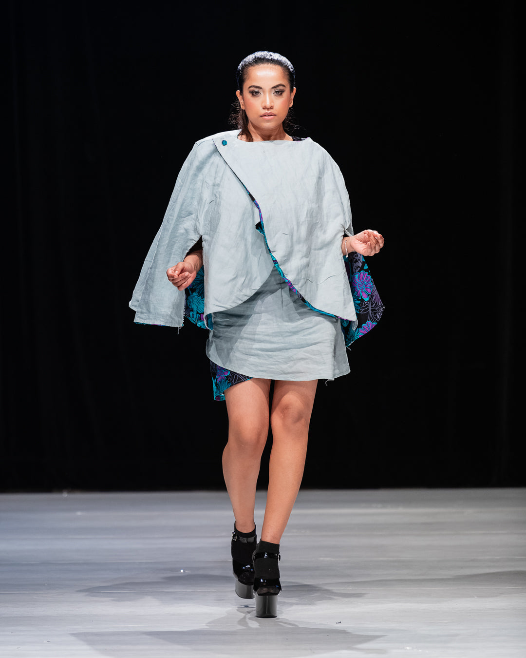 Working girl: cape jacket (black&blue)