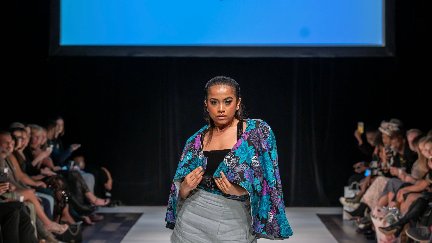 Working girl: cape  jacket (black&blue)